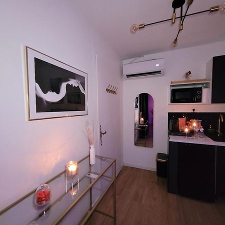 Nuit D'Evasion Love Room Avec Baignoire Balneotherapie Тулон Екстер'єр фото